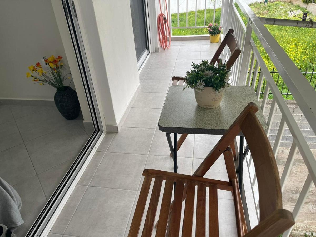 Cozy Apartment In Nea Palatia-Oropos Exterior foto